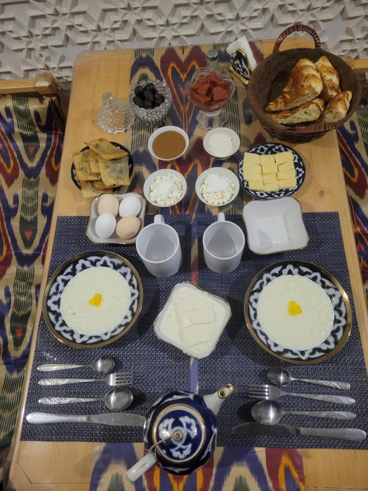 Hotel Eshoni Pir Boutique Bukhara Esterno foto